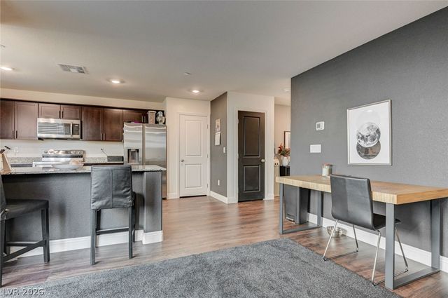 2890 Twilight Green Avenue, North Las Vegas, NV 89086