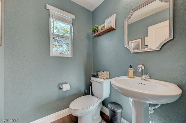 2890 Twilight Green Avenue, North Las Vegas, NV 89086