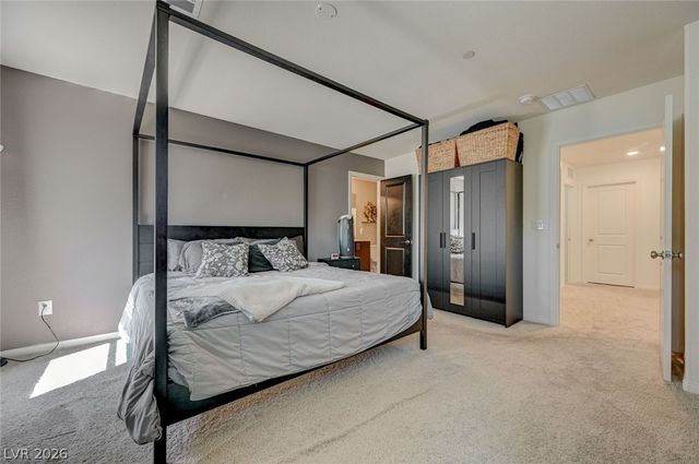 2890 Twilight Green Avenue, North Las Vegas, NV 89086