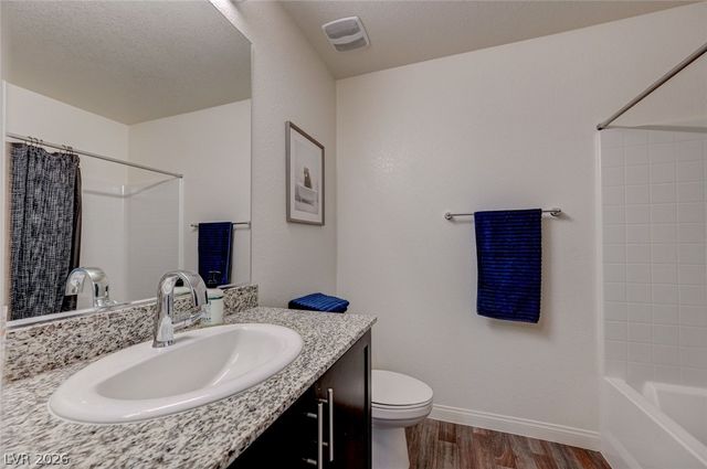 2890 Twilight Green Avenue, North Las Vegas, NV 89086