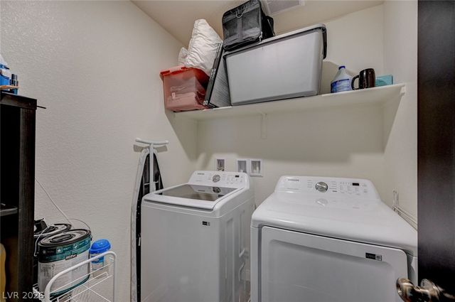2890 Twilight Green Avenue, North Las Vegas, NV 89086