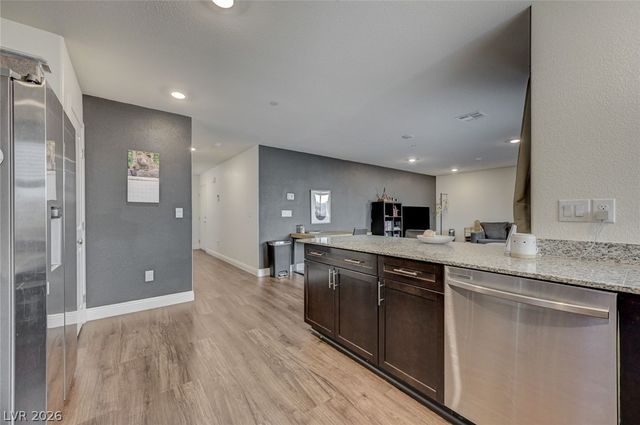 2890 Twilight Green Avenue, North Las Vegas, NV 89086