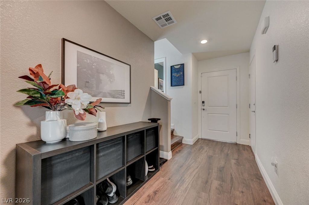 2890 Twilight Green Avenue, North Las Vegas, NV 89086 — photo 4