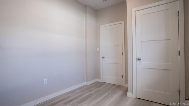 4001 Broadway, Island Park, NY 11558