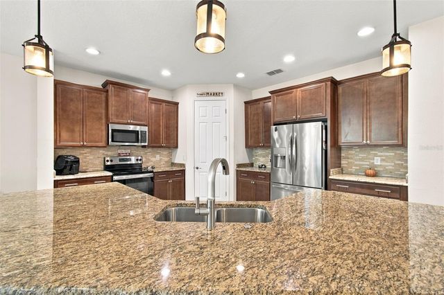 885 PACIFIC RIDGE ROAD, Poinciana, FL 34759