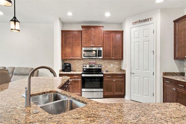 885 PACIFIC RIDGE ROAD, Poinciana, FL 34759