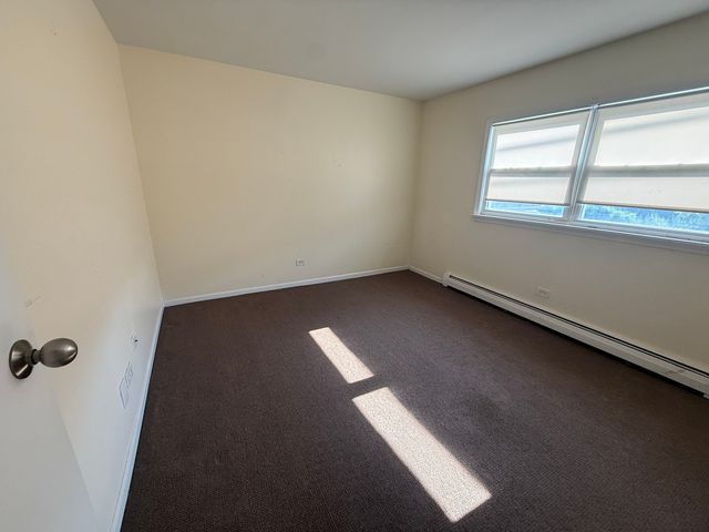 5720 East Avenue 2A, Countryside, IL 60525