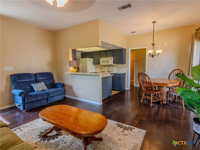 1013 Chestnut Street C-4, San Marcos, TX 78666