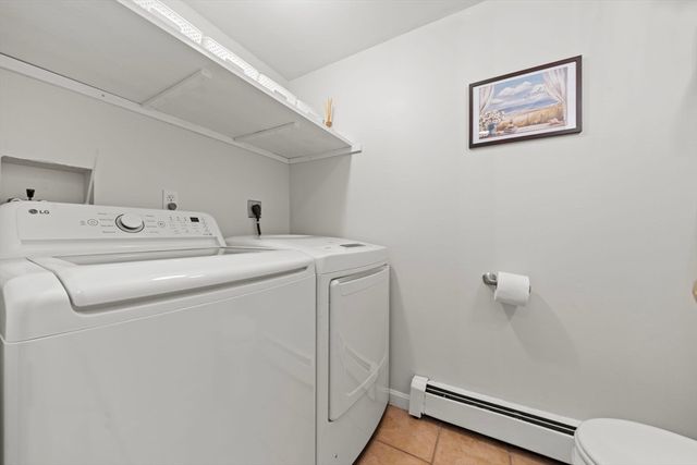 718-R Cabot St, Beverly, MA 01915