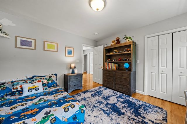 718-R Cabot St, Beverly, MA 01915
