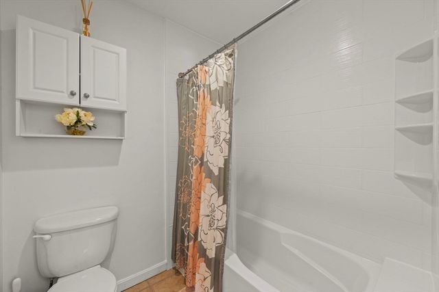 718-R Cabot St, Beverly, MA 01915
