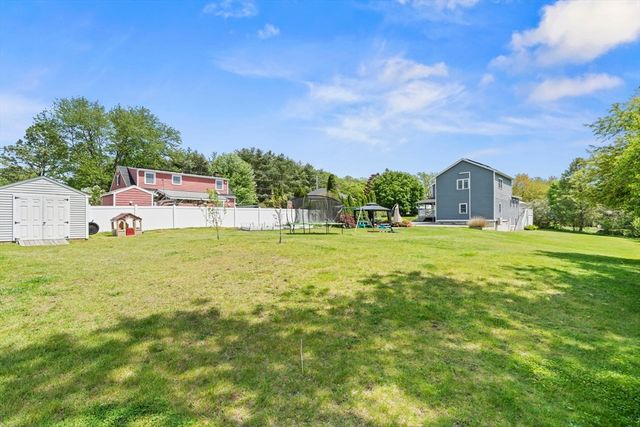 718-R Cabot St, Beverly, MA 01915