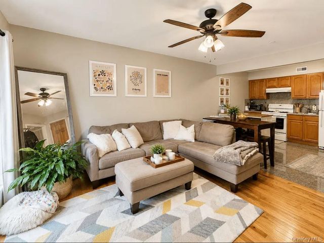 3018 23rd Street, Astoria, NY 11102