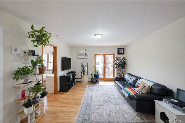 3018 23rd Street, Astoria, NY 11102