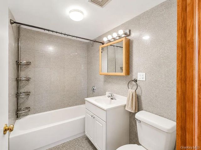 3018 23rd Street, Astoria, NY 11102