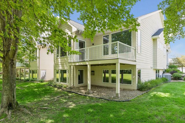 18769 Pines Way, Eden Prairie, MN 55347