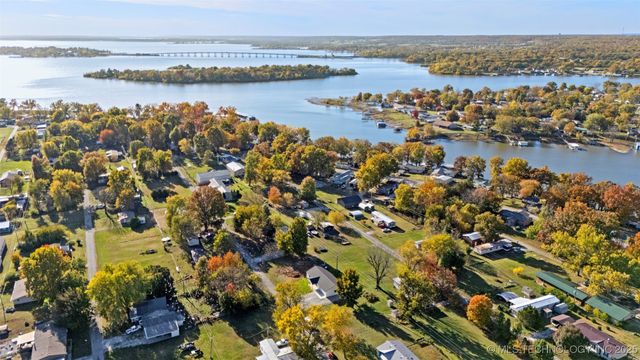 25649 S 606 Lane, Grove, OK 74344