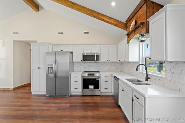 25649 S 606 Lane, Grove, OK 74344