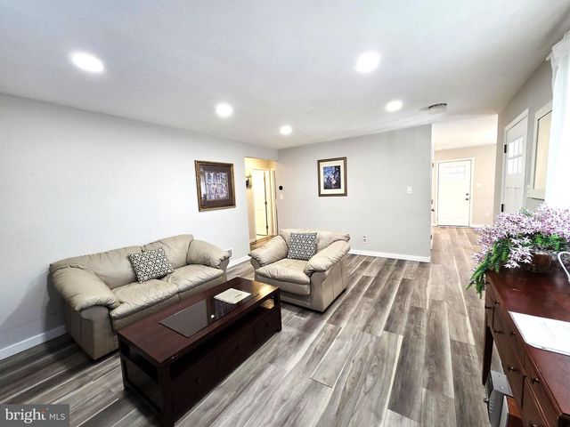 7613 WILHELM, Rosedale, MD 21237