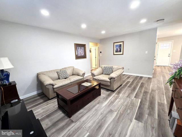 7613 WILHELM, Rosedale, MD 21237