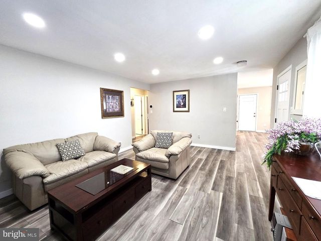 7613 WILHELM, Rosedale, MD 21237