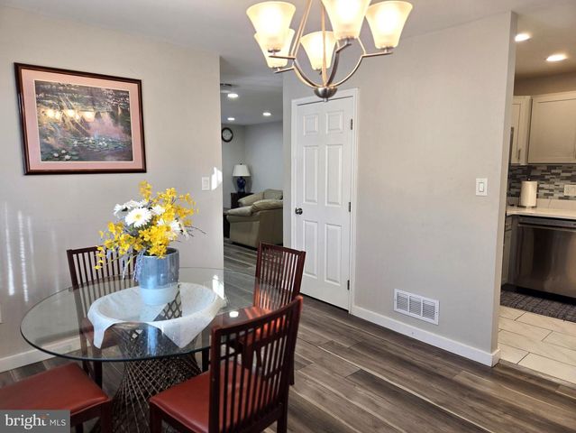 7613 WILHELM, Rosedale, MD 21237