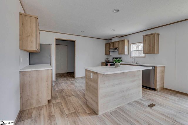 852 Black Snake Road, Easley, SC 29640