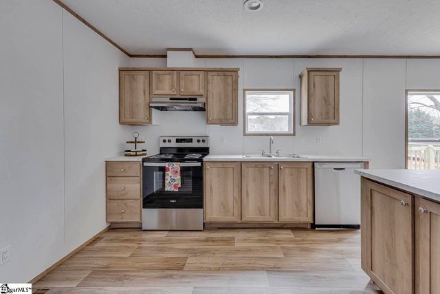 852 Black Snake Road, Easley, SC 29640