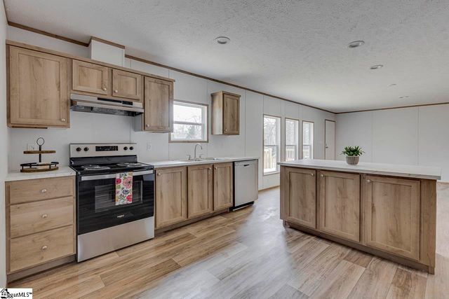 852 Black Snake Road, Easley, SC 29640