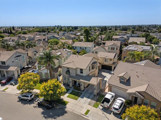 562 Ranger St, Oakdale, CA 95361