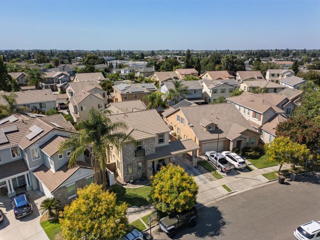 562 Ranger St, Oakdale, CA 95361