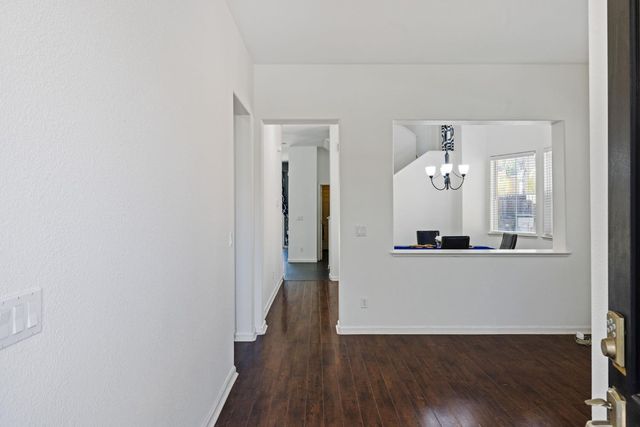 562 Ranger St, Oakdale, CA 95361