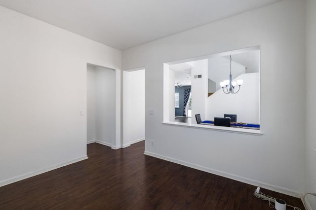 562 Ranger St, Oakdale, CA 95361