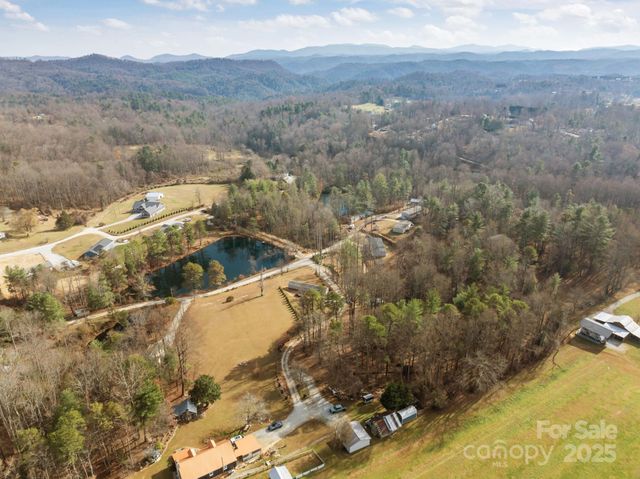 99999 Twin Lakes Drive, Flat Rock, NC 28792