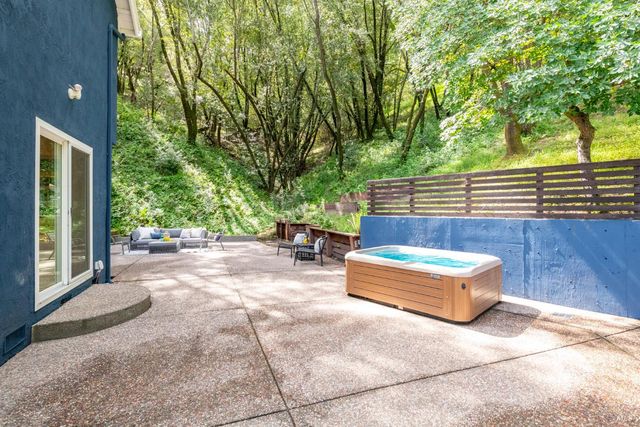 2051 Eldorado Ct, Novato, CA 94947