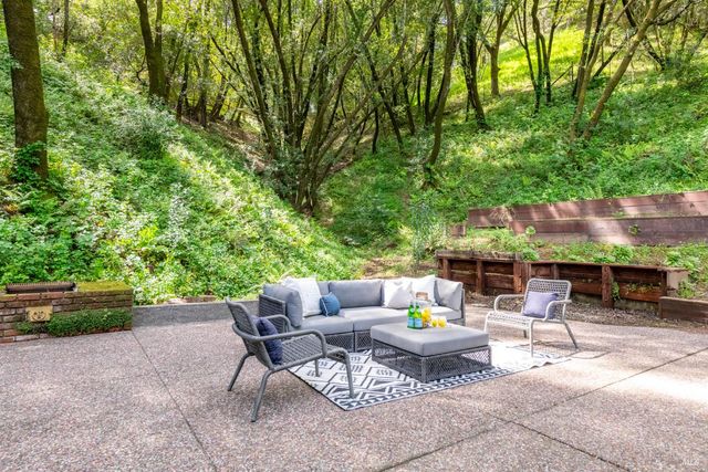 2051 Eldorado Ct, Novato, CA 94947