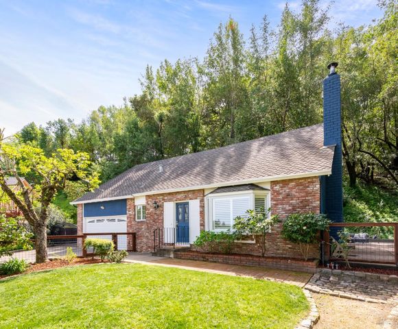 2051 Eldorado Ct, Novato, CA 94947