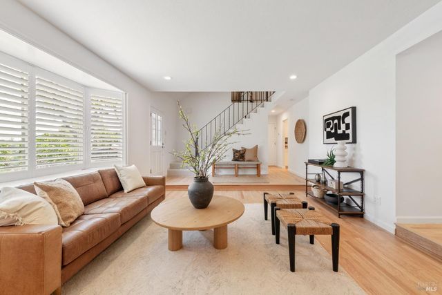 2051 Eldorado Ct, Novato, CA 94947