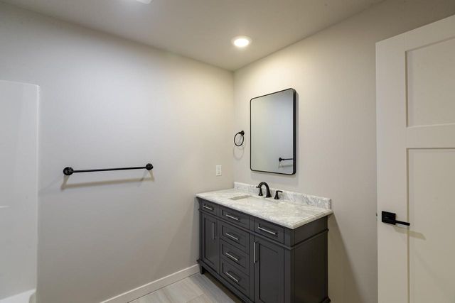 2212 Henry Johns BOULEVARD, Bangor, WI 54614