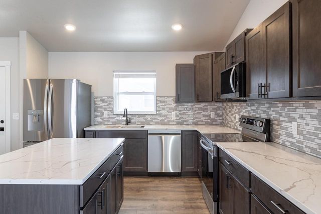 2212 Henry Johns BOULEVARD, Bangor, WI 54614