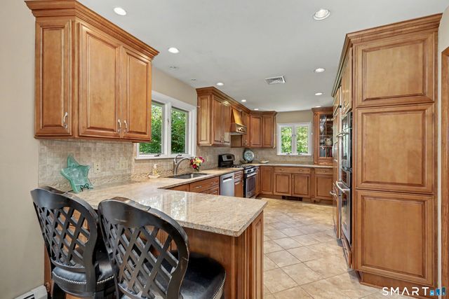 17 Huckleberry Drive South, Norwalk, CT 06850