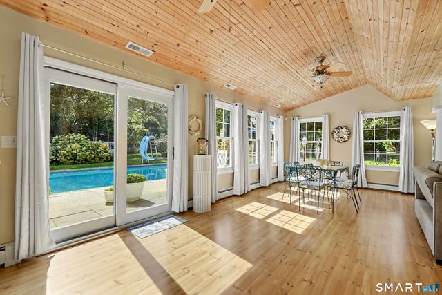 17 Huckleberry Drive South, Norwalk, CT 06850