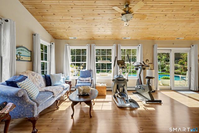17 Huckleberry Drive South, Norwalk, CT 06850