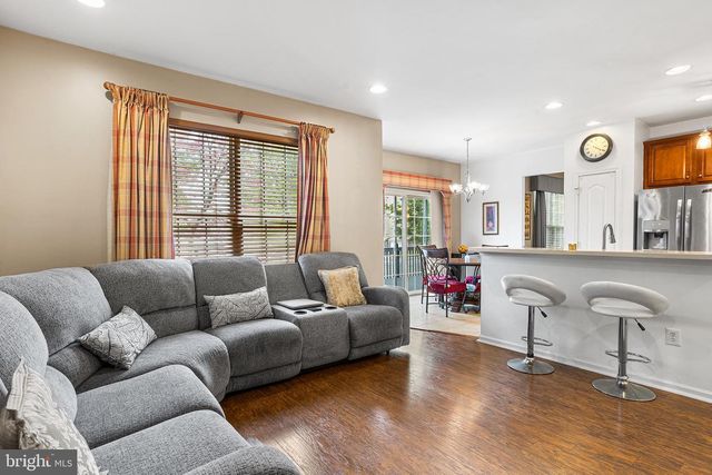 67 SENECA LN, Bordentown, NJ 08505