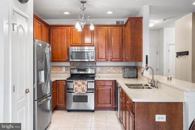 67 SENECA LN, Bordentown, NJ 08505