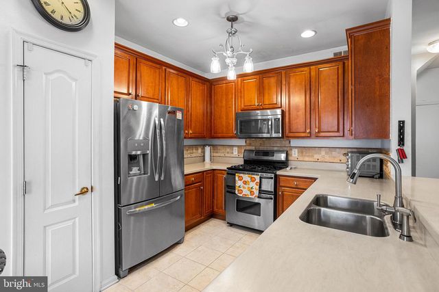 67 SENECA LN, Bordentown, NJ 08505