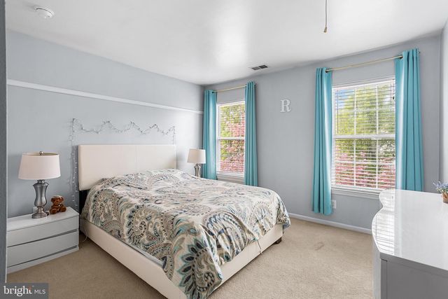 67 SENECA LN, Bordentown, NJ 08505