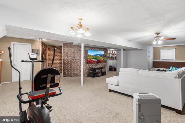 67 SENECA LN, Bordentown, NJ 08505