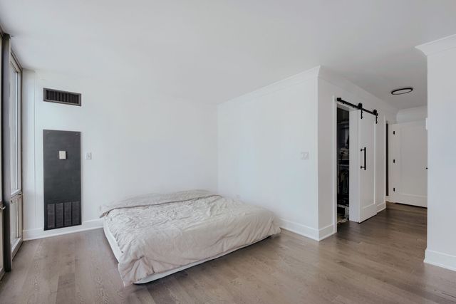 2 E Erie Street 1511, Chicago, IL 60611