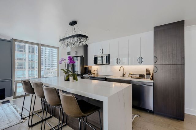 2 E Erie Street 1511, Chicago, IL 60611